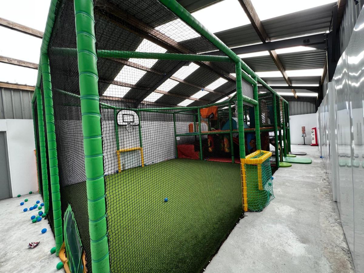 ניוטון סטיוארט Jungle House No.26 At Three Lochs Holiday Park מראה חיצוני תמונה